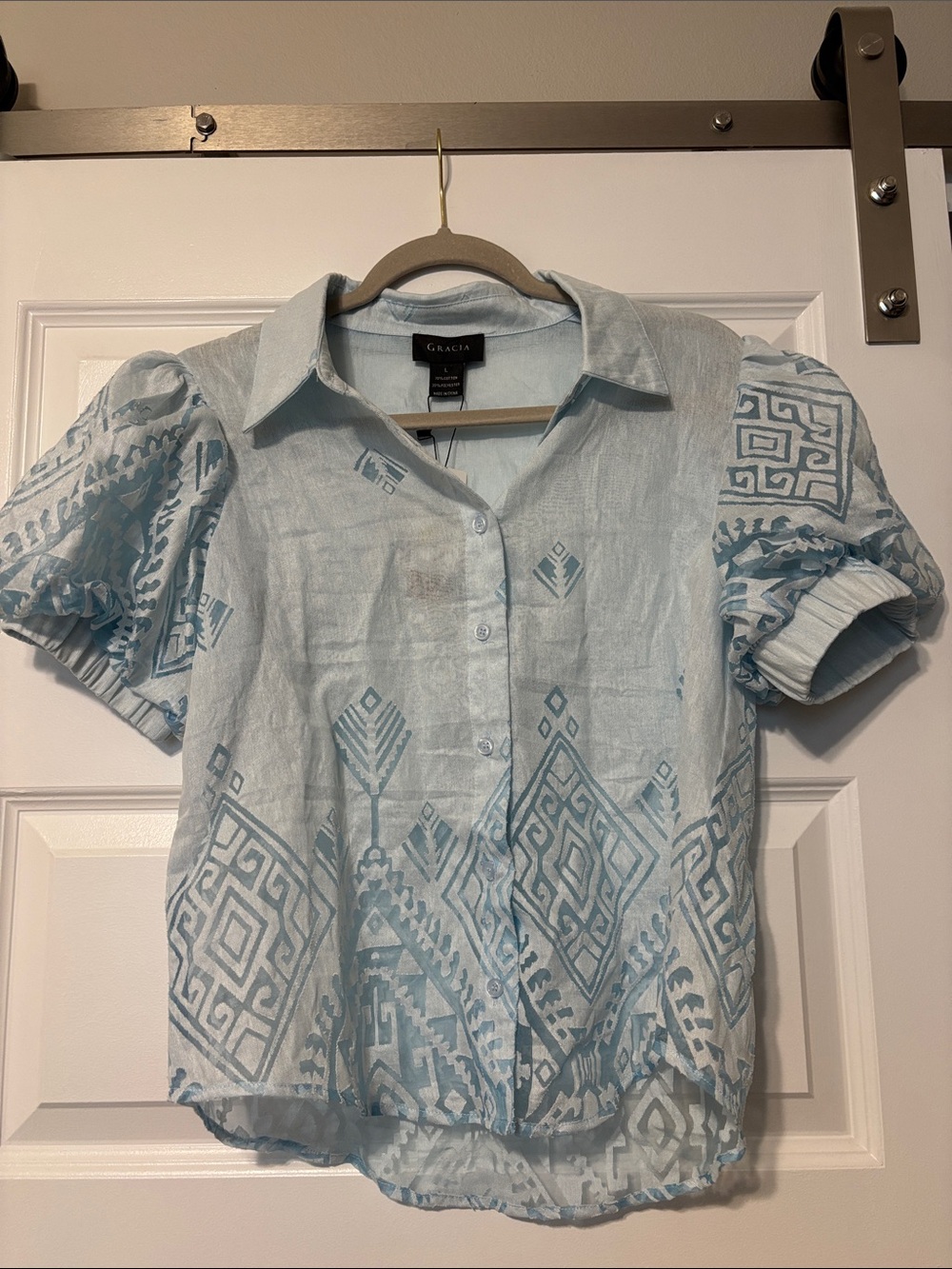 Gracia Pale Blue Geometric Button-Front Puff Sleeve Blouse